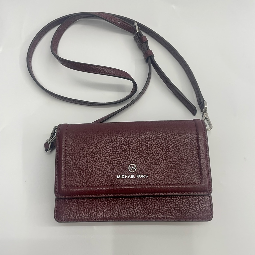 MICHAEL KORS Charm Small Phone Crossbody Bag Berry Red AUTHENTIC